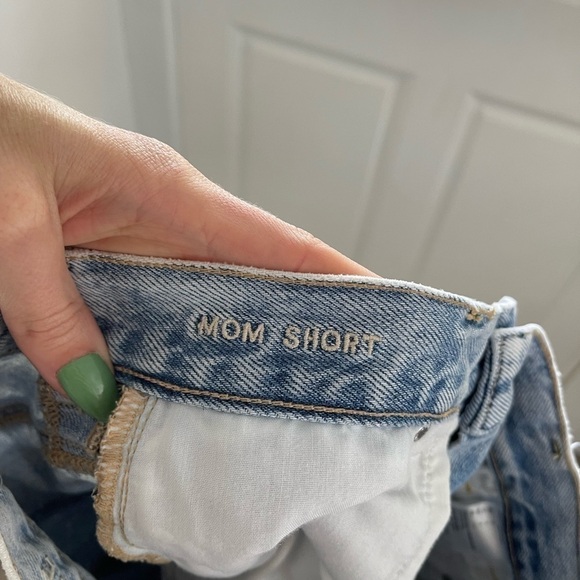 American Eagle Distressed Denim Mom Short - 0 - Picture 5 of 5